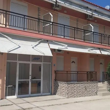 Lafazanis Lejlighedshotel 3*